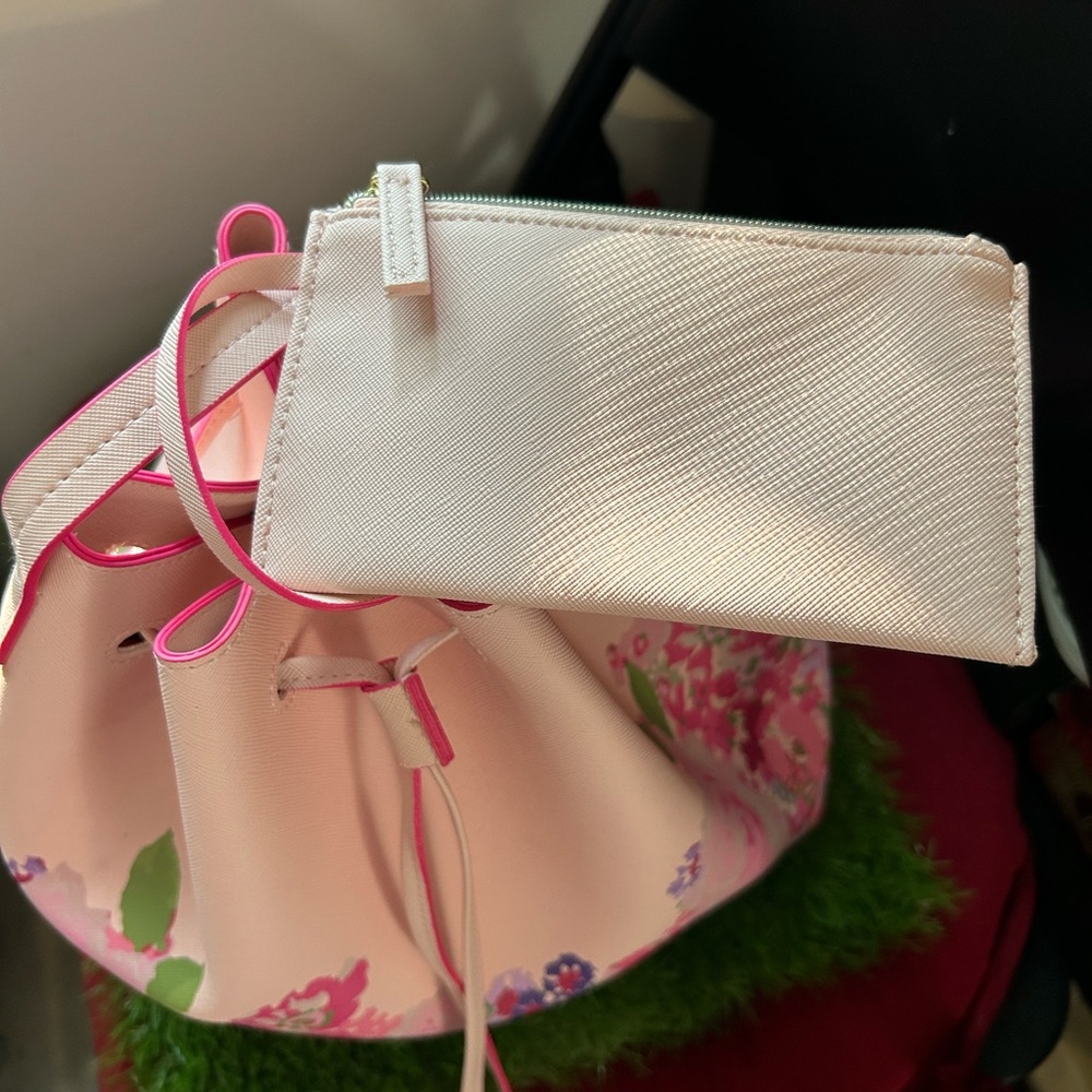 Women shoulder bag (Sold) - Picture 9 of 11